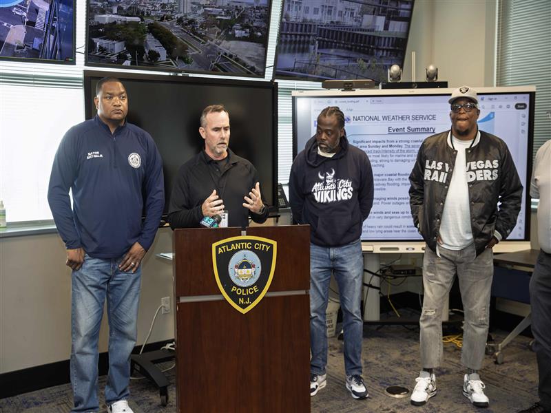 Public Safety Director Sean Riggin discusses the storm.